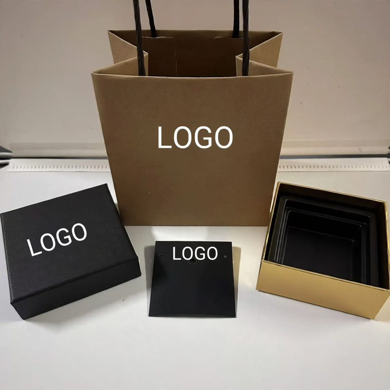 Schmuckbox aus Karton mit Prägung
