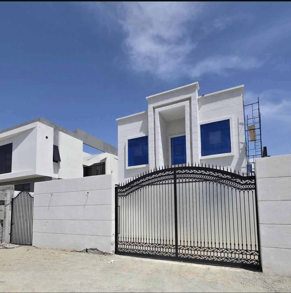 Complete project gates railings pergola Fujairah — Al Taher