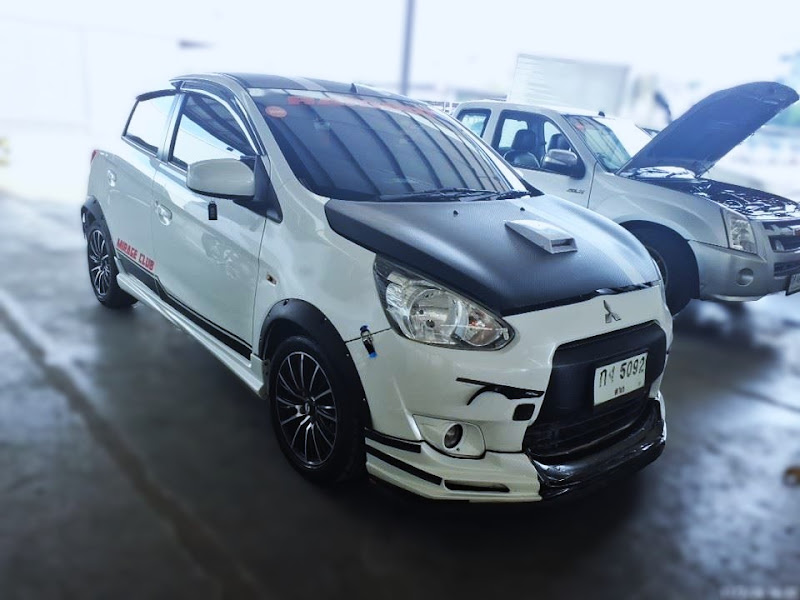 MITSUBISHI MIRAGE
