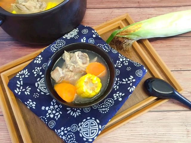 Canh Xương Ninh Rau Củ