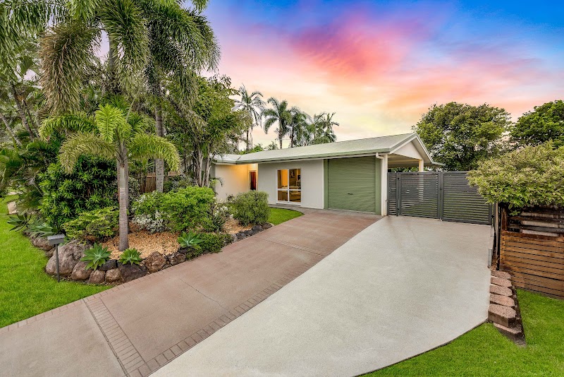 94 Jungara Road, Redlynch, QLD, 4870 realty