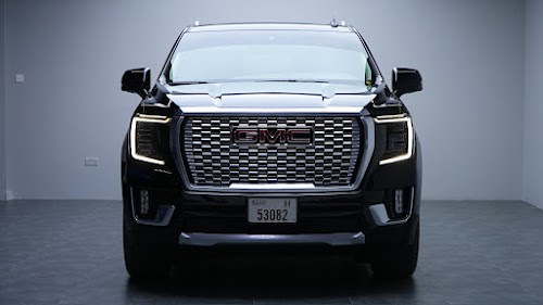 GMC Yukon Denali Black