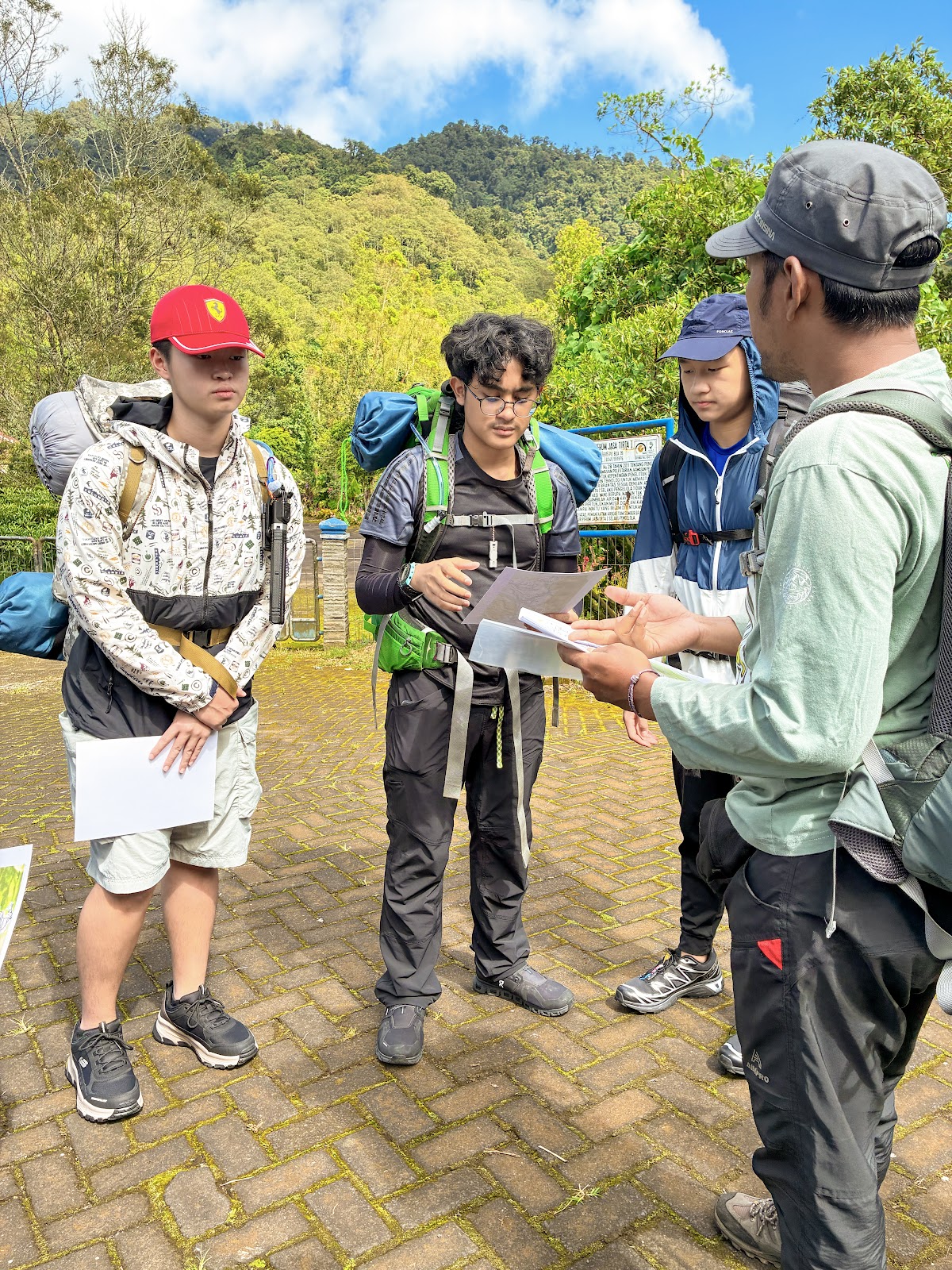 Duke of Edinburgh Award gallery photo