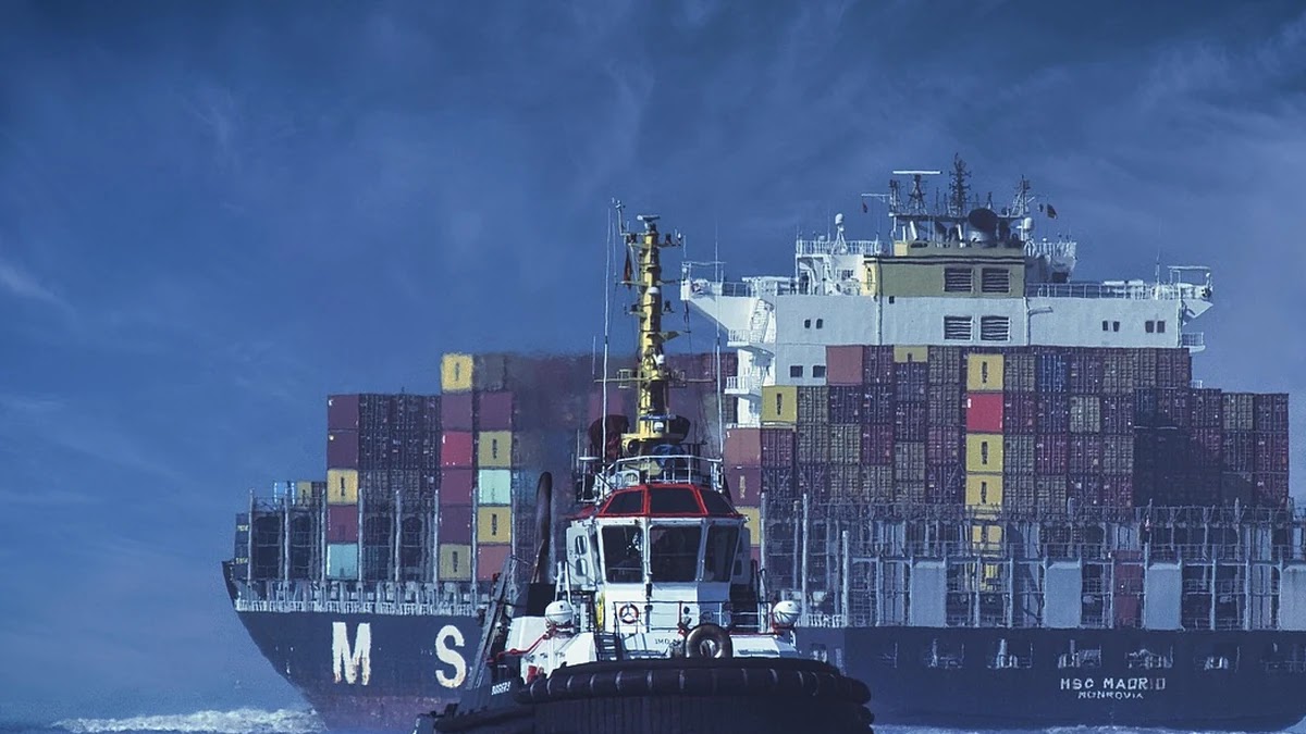 글로벌 무역 분쟁이 원자재 가격 구조에 미치는 영향 메커니즘