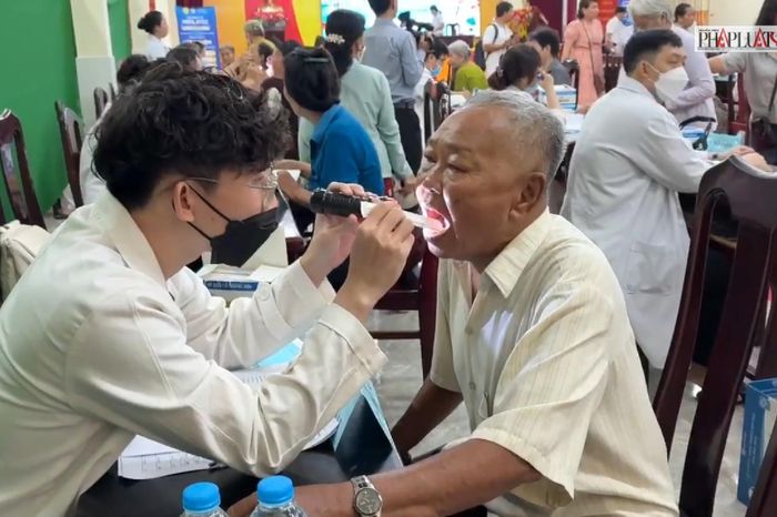Cần Thơ ra quân khám sức khỏe toàn dân đợt 1 - Báo Pháp Luật TP.HCM