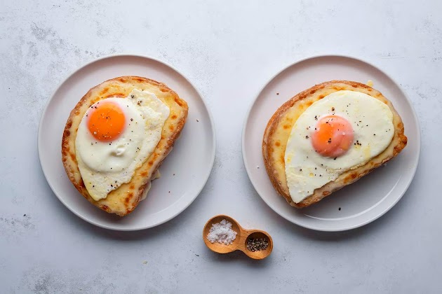 Croque Madame dans les assiettes