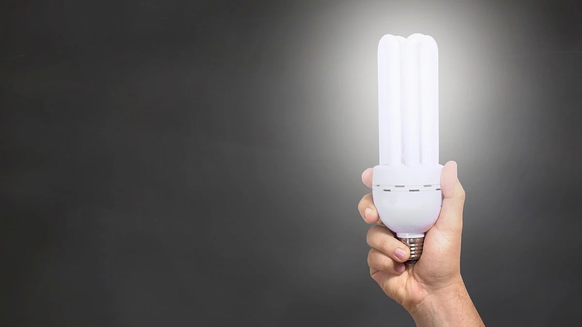 LED 조명과 형광등 차이, 에너지 절약 기준은 무엇인가