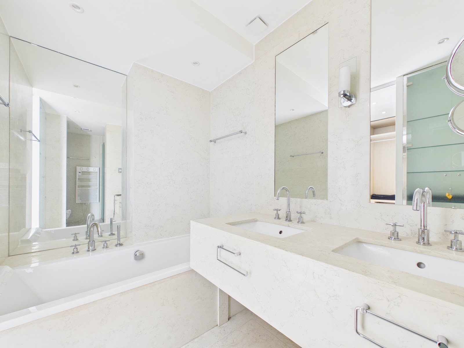 Appartement — 8 avenue Montaigne, 75008 Paris — photo 7/39