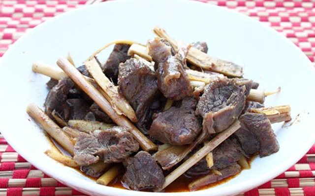 Bắp Bò Kho Gừng Sả