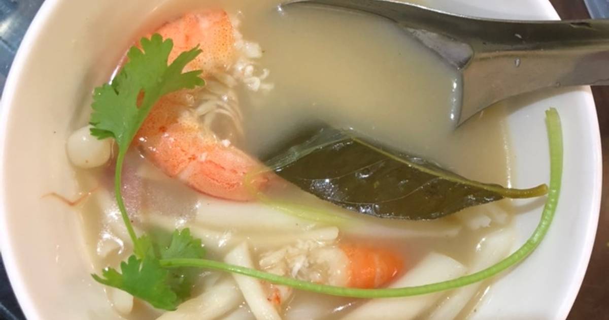 Soup Tom Yum Thái Lan