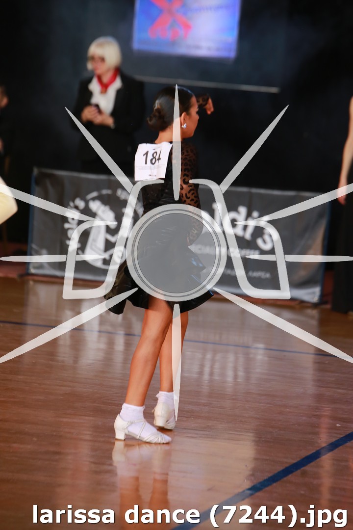 larissa dance (7244).jpg