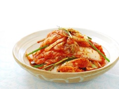 Cho món ăn ra đĩa và dùng với cơm trắng! Chẳng mất nhiều thời gian mà vẫn có một món ăn ngon để cả nhà thưởng thức.