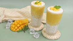 Sinh tố trái cây, đặc biệt là sinh tố với trái xoài giúp chị em phái đẹp có được làn da trắng sáng, mịn màng. Mùa hè nóng bức mà có ly sinh tố xoài cốt dừa mát lạnh thì còn gì bằng. Công thức Cooky đã có, chị em mình chỉ việc xắn tay vào bếp thực hiện thôi!