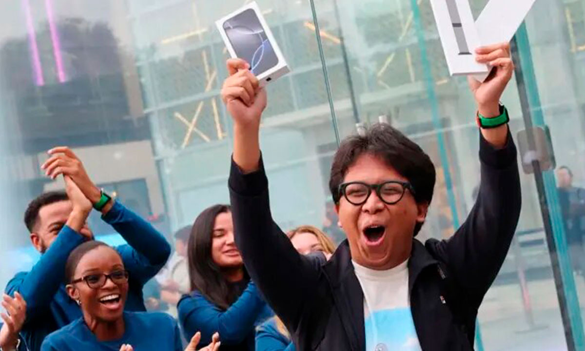 Por qué las empresas quieren que cambies tu smartphone por el último modelo