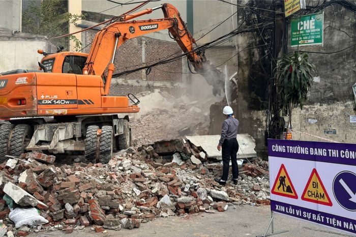 Phường Yên Hòa bàn giao hơn 13.500m² mặt bằng dự án Vành đai 2,5 - Đài Phát thanh và truyền hình Hà Nội