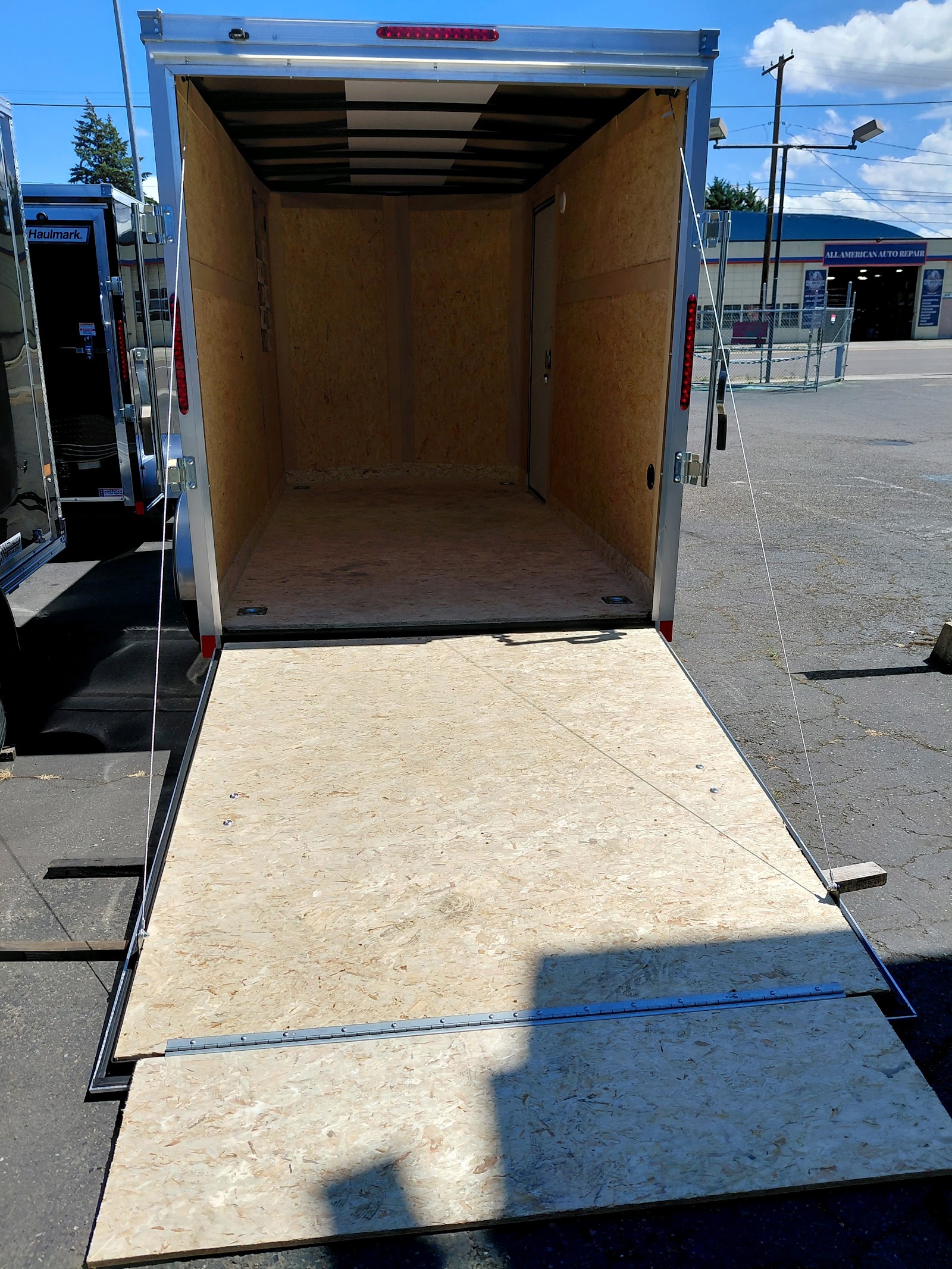 Passport Deluxe Enclosed Cargo