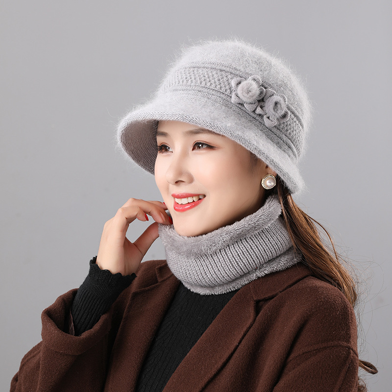 Women's Bell Hat and Scarf Set, warm, for autumn and winter