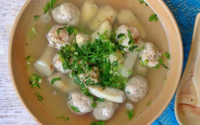 Canh Khoai Sọ Thịt Gà Viên