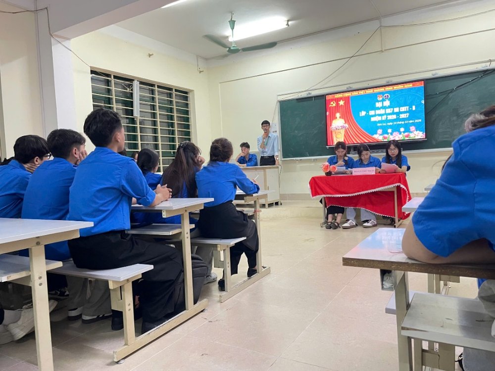 K67 Đại học Công nghệ thông tin B tổ chức Đại hội Lớp - Chi đoàn nhiệm kỳ 2026 – 2027