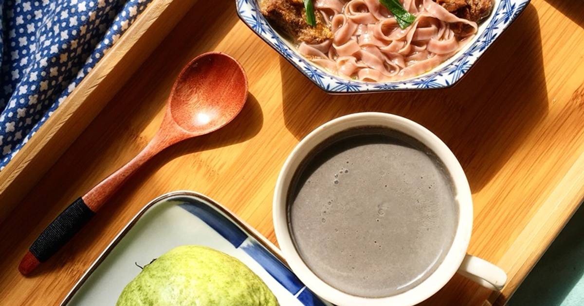 Mì gạo lứt thịt bò hầm