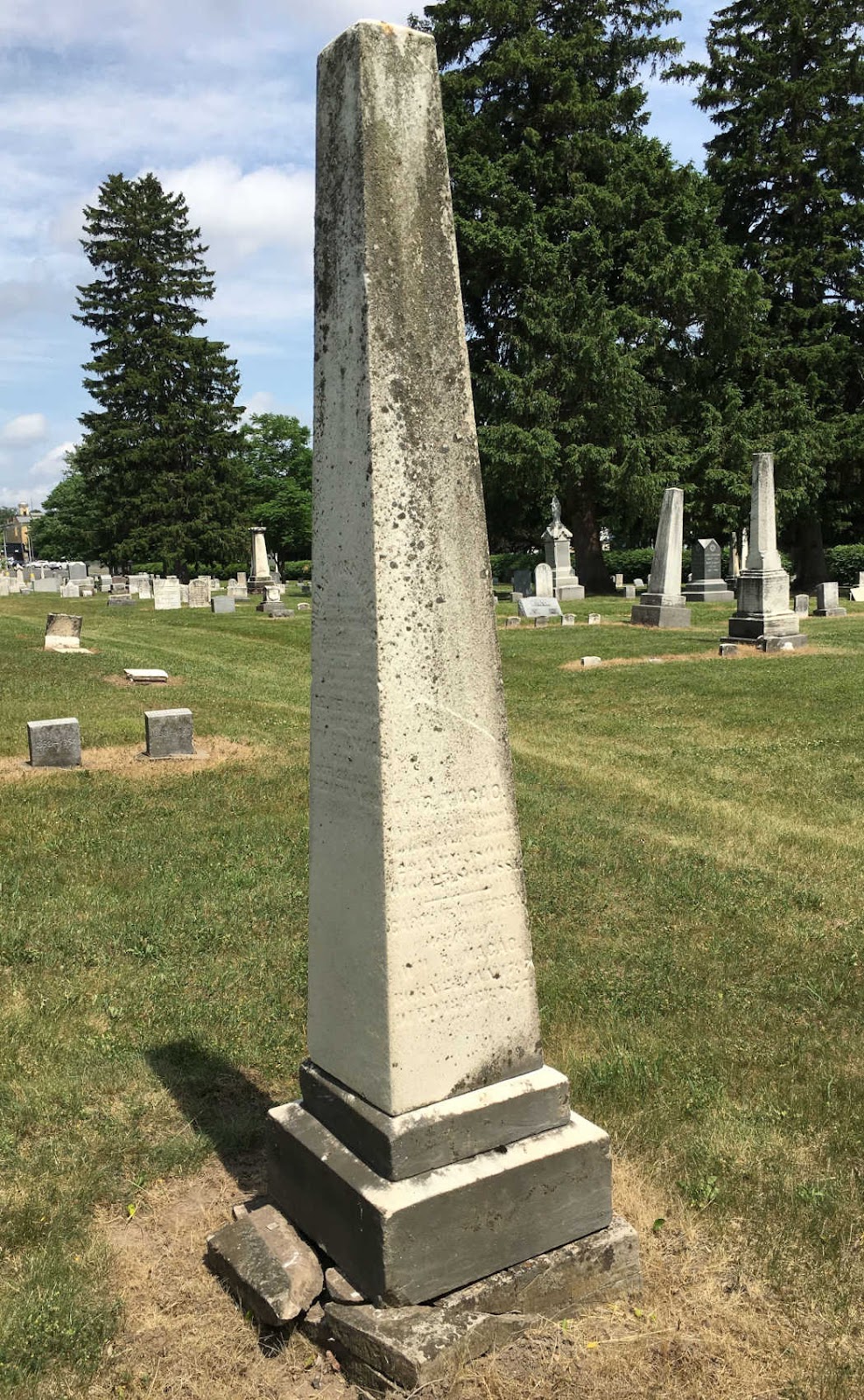 Udale_story_full_William_Ross_Macao_memorial.jpg