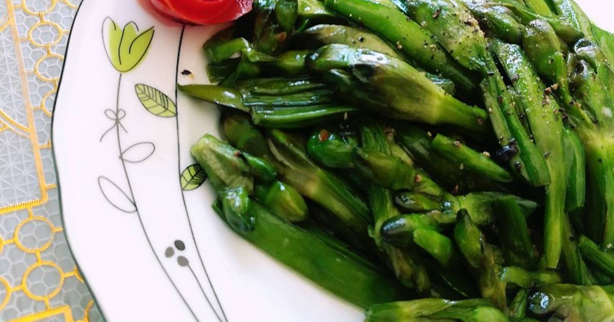 Bông cù nèo xào tỏi