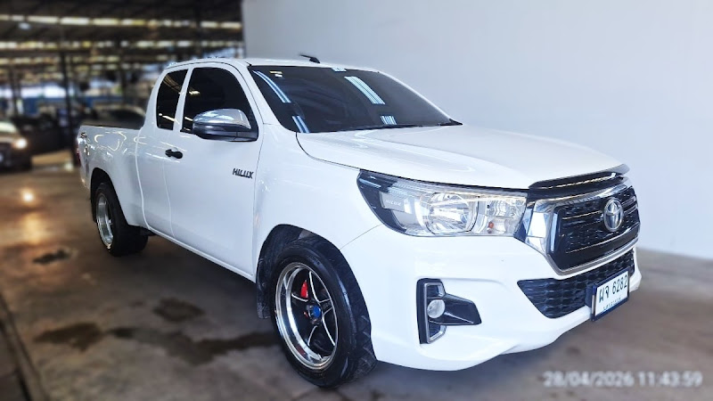 TOYOTA HILUX REVO