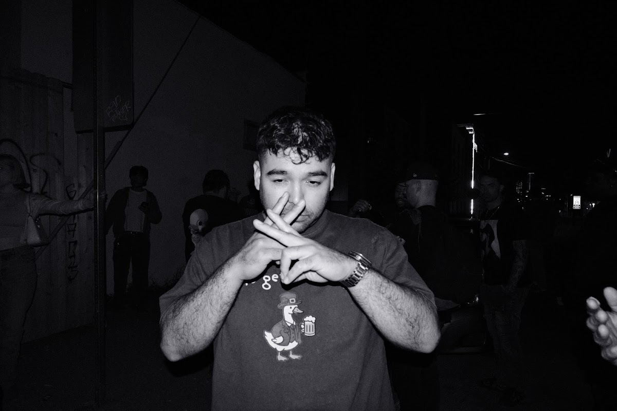 @tlau.photos_thelostandunfounds_2026-03-29_austin_last_night_noir_029