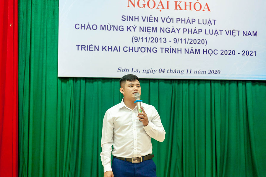 Hội sinh viên tổ chức chương trình ngoại khóa "Sinh viên với pháp luật chào mừng kỷ niệm ngày Pháp luật Việt Nam (09/11/2013 - 09/11/2020)
