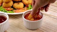 Chả Tôm Chiên Xù