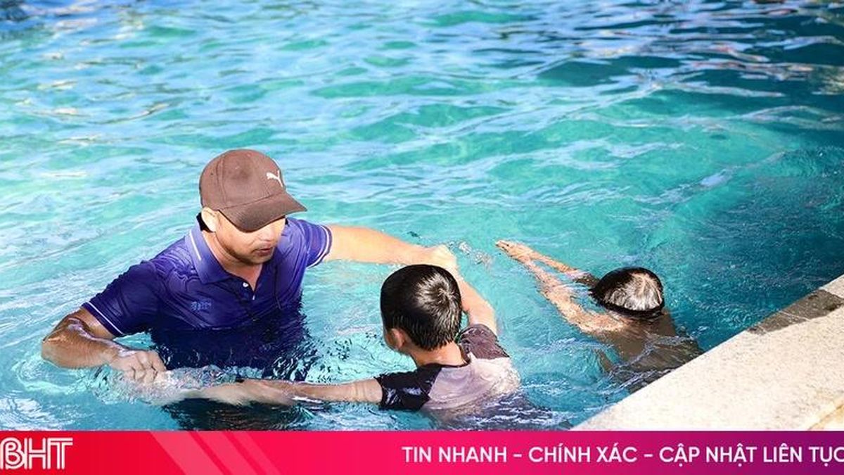 Đừng để thiết bị thông minh 'giữ chân' trẻ trong mùa hè - Báo Hà Tĩnh