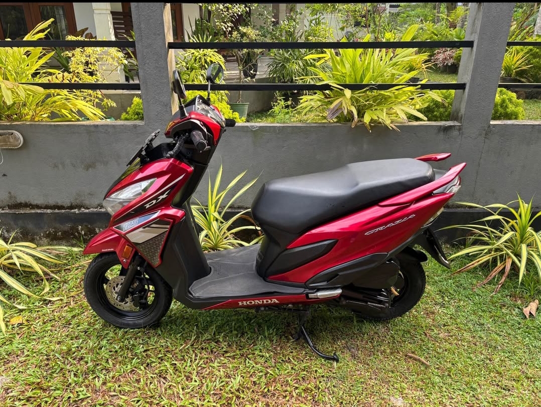 Honda grazia gallery
