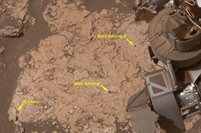 Tàu thám hiểm của NASA phát hiện 7 phân tử hữu cơ mới trên sao Hỏa - Báo Tri thức &amp; Cuộc sống