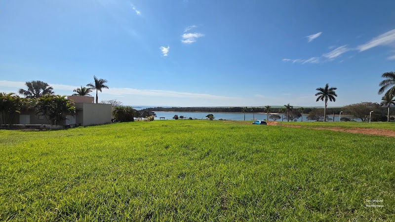 Foto 3 de Lote pé na água e lote acima na quadra TV Marina totalizando 1.770m² no Riviera de Santa Cristina XIII