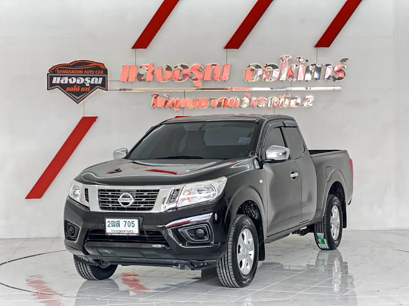 NISSAN NAVARA