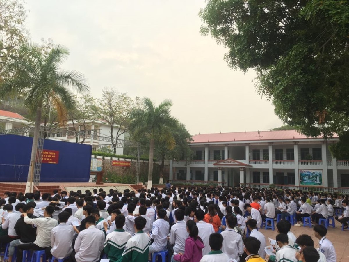 Công tác tư vấn hướng nghiệp, tư vấn tuyển sinh cho học sinh một số trường THPT trên địa bàn tỉnh Sơn La của Trường Đại học Tây Bắc