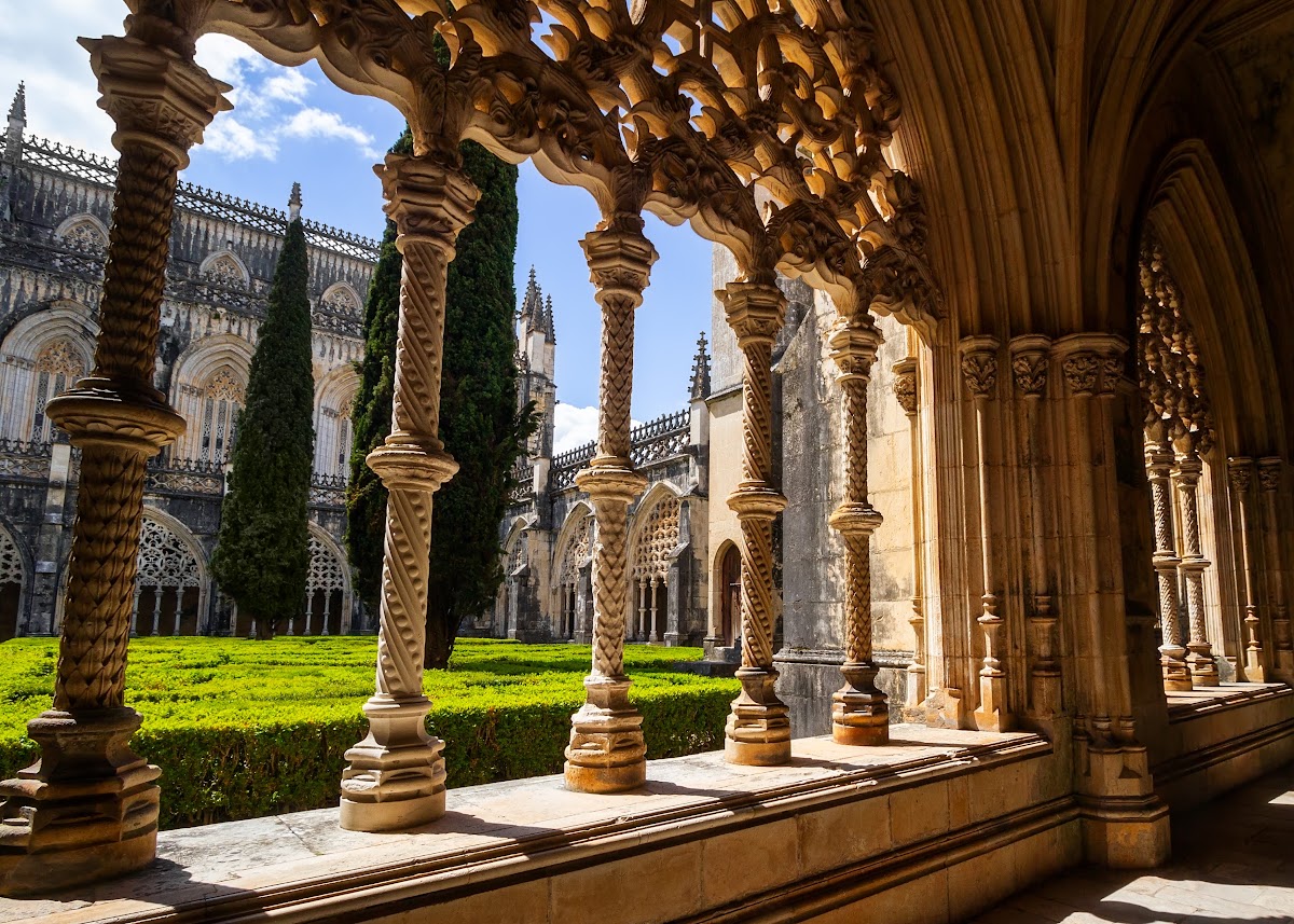 Fatima, Batalha, Nazare: A 1-Day Group Journey from Lisbon