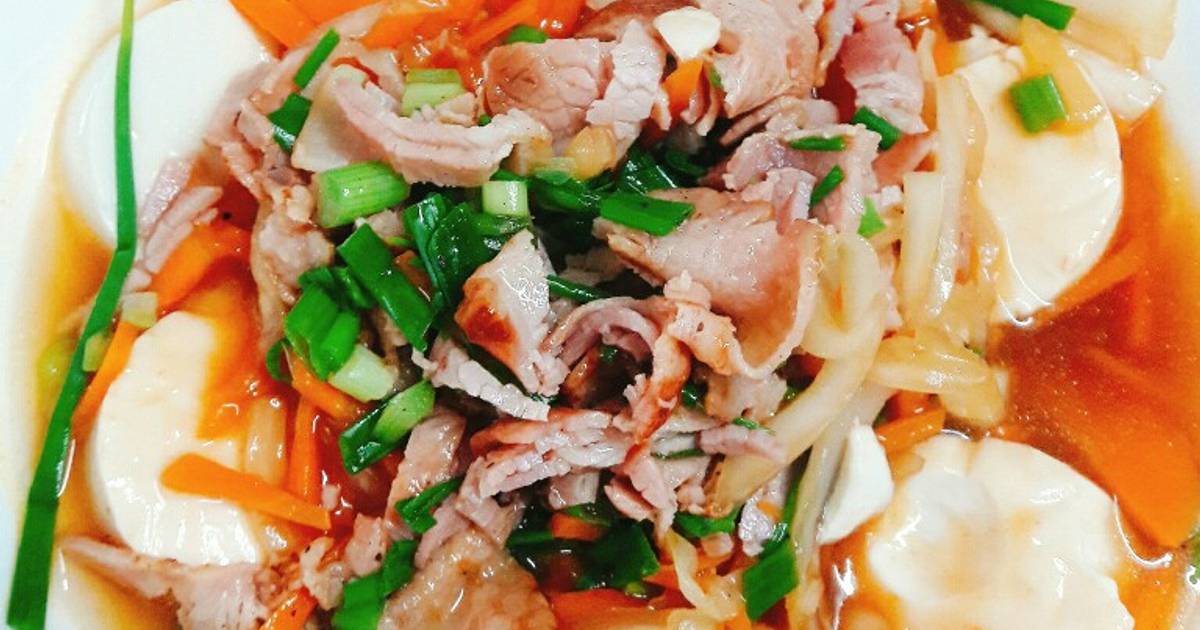 Đậu hủ non hấp thịt xông khói