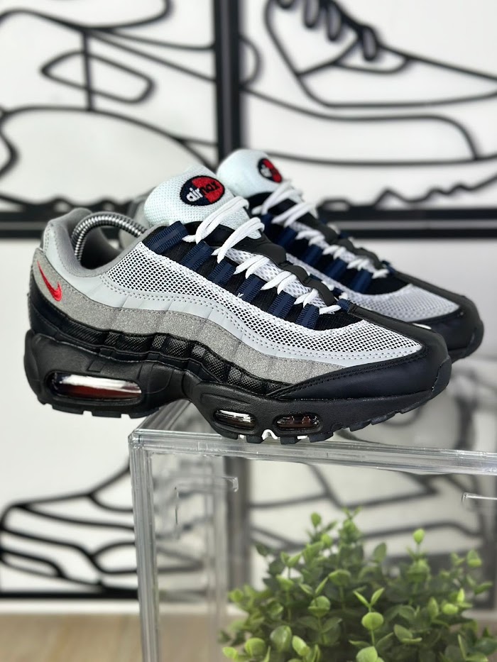 Nike Air Max 95 Gris Negro