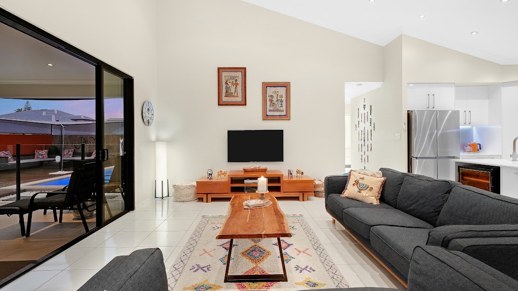 22 Botany Avenue, Redlynch - Thumbnail 5
