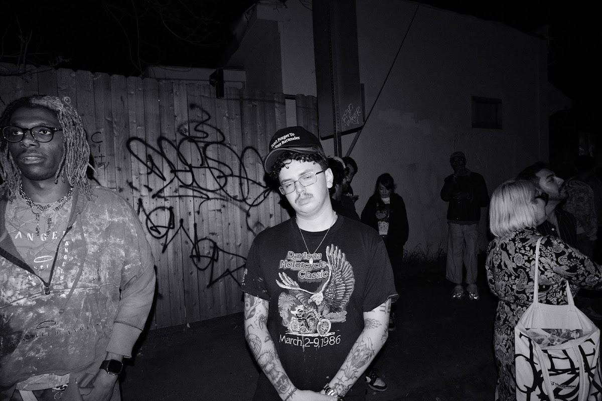 @tlau.photos_thelostandunfounds_2026-03-14_austin_last_night_noir_036