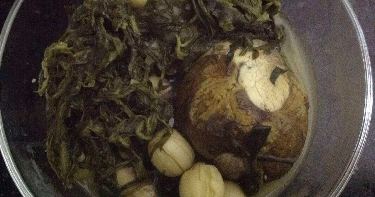 Trứng lộn ngải cứu