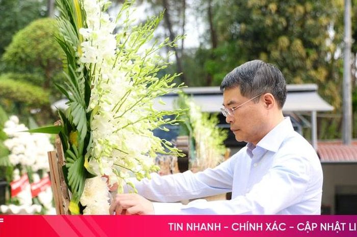 Thủ tướng Chính phủ Lê Minh Hưng dâng hương tưởng niệm các anh hùng liệt sĩ - Báo Hà Tĩnh