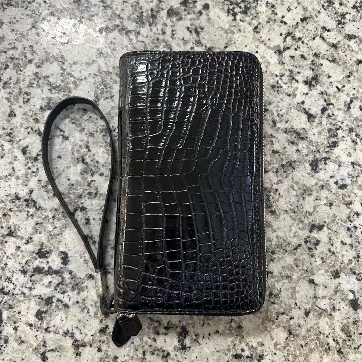 black genuine alligator leather double-zip clutch bag for men with glossy finish and wrist strap - detail 2.1