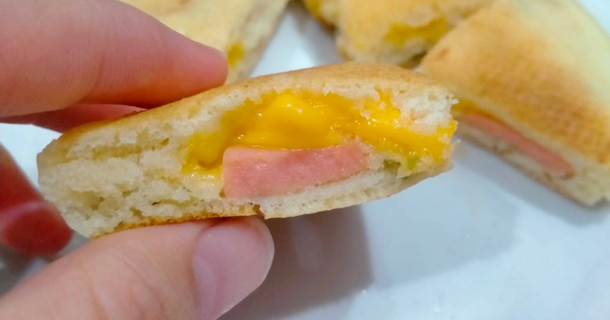 Pancakes mặn nhân xúc xích phô mai
