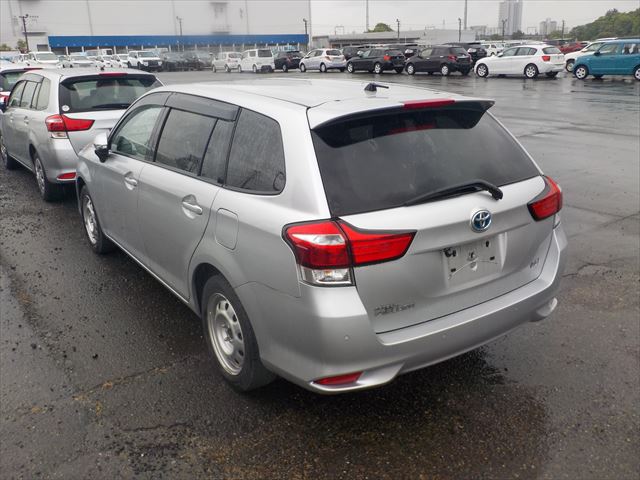 Toyota Fielder