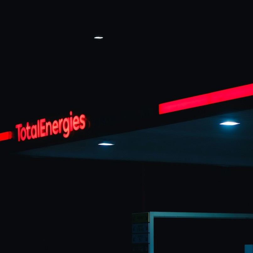 TotalEnergies Kháng Cáo Quyết Định Tòa Án Về Việc Điều Chỉnh Hoạt Động Để Đáp Ứng Mục Tiêu Khí Hậu