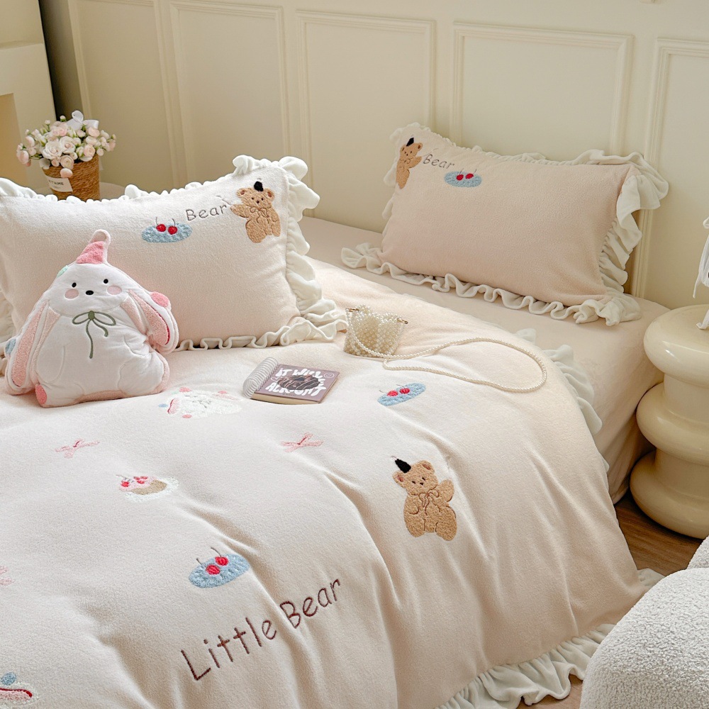 Playful children's bedding set, milk fiber fleece, soft