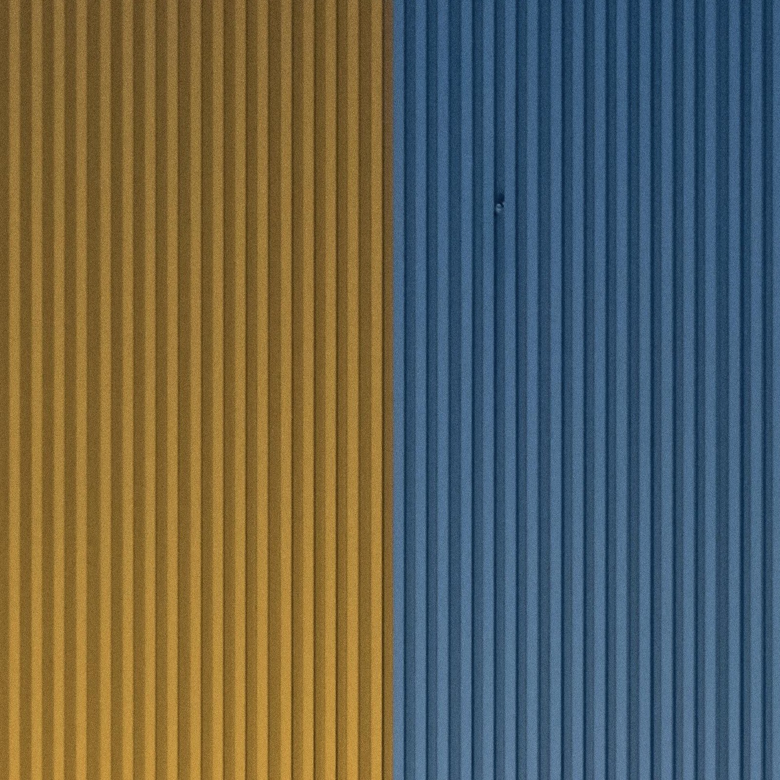 Download Corrugated Metal, Abstract Pattern, Two Tone Design, Vertical Lines 2K iPhone
