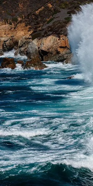 Ocean Waves, Rocky Coast, Sea Spray, Coastal Landscape 5K Wallpaper Background